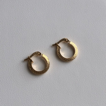 CANDONGAS RECTAS DIAMANTADAS 0.9CM ORO AMARILLO 18K - 1,0GR