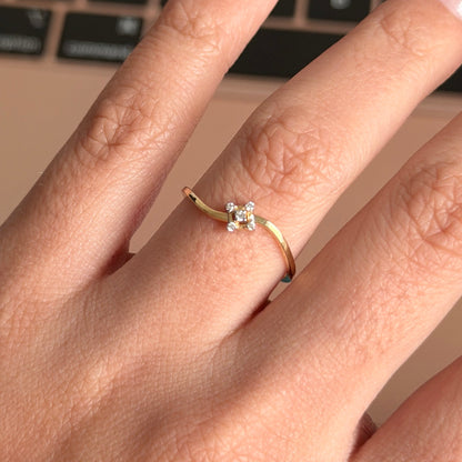 WAVY RING AND FLOWER + 0.029CTS NATURAL DIAMONDS YELLOW GOLD ITALY 18K SIZE 7 - 1.09GR