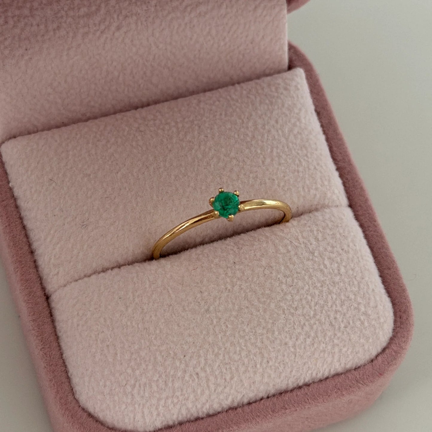 PLAIN SOLITAIRE RING 6 PRONGS + NATURAL EMERALD 3.5MM 18K YELLOW GOLD SIZE 8 - 1.11GR