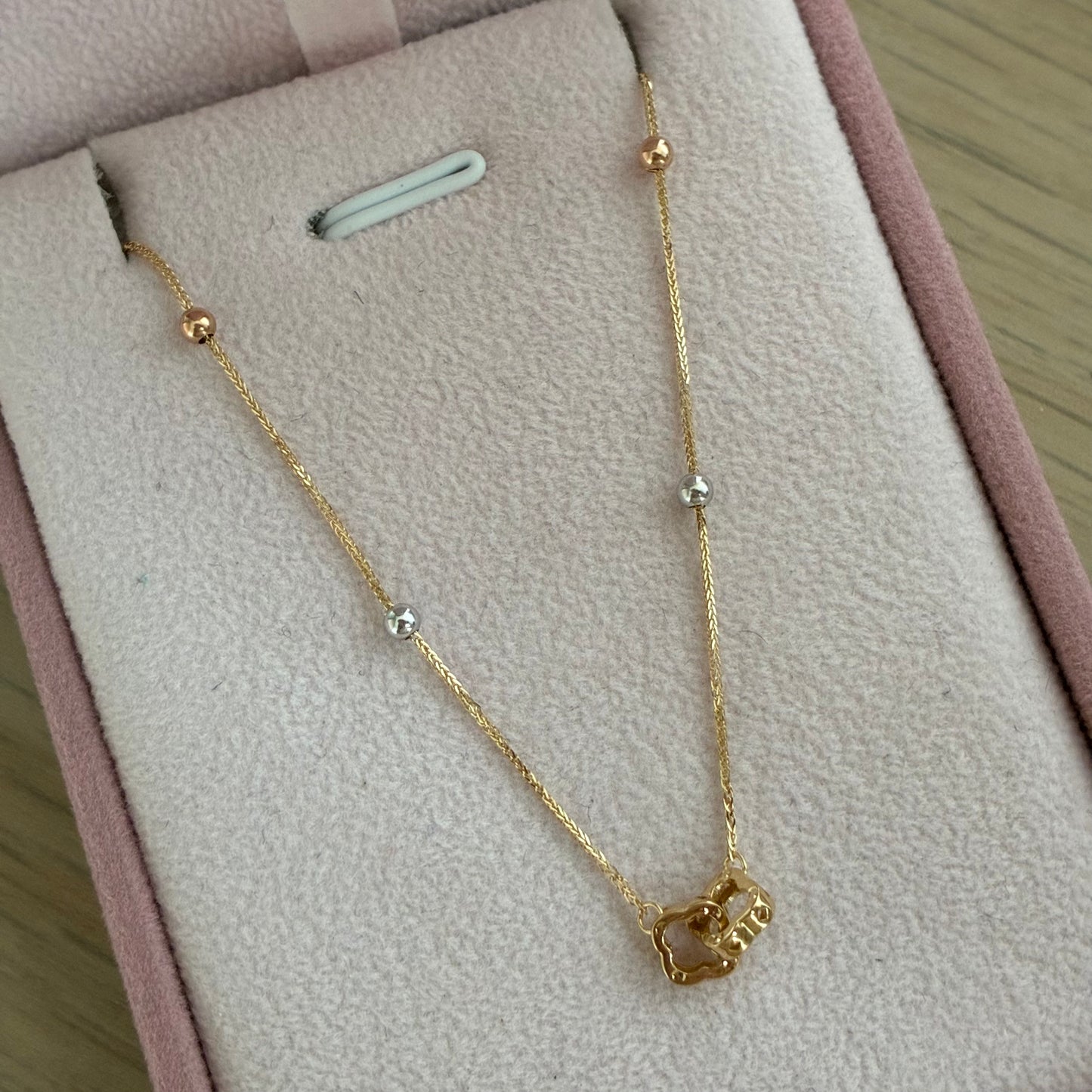 MINI FRANCO CHAIN + INTERTWINED CLOVERS AND SMOOTH BEADS THREE GOLD TONES ITALY SP 18K 42CM TO 45CM - 1.12GR
