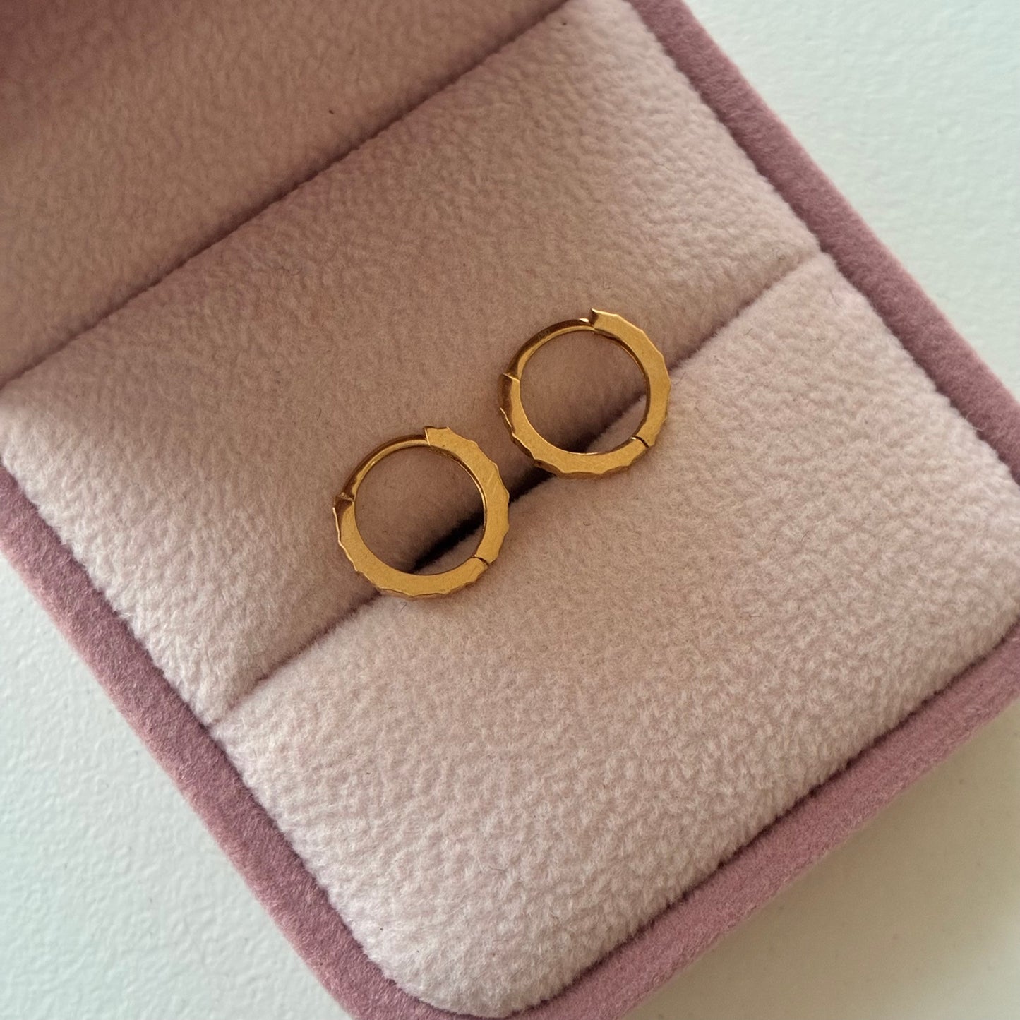 DIAMOND HOOPS
 5MM YELLOW GOLD ITALY ESP 18K- 0.73GR