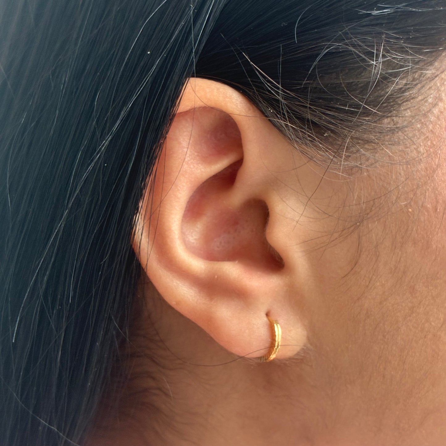 DIAMOND HOOPS 7MM YELLOW GOLD ITALY ESP 18K- 0.67GR